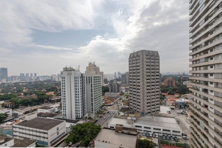 Apartamento à venda com 160m², 4 quartos e 2 vagasVista da Suíte 2