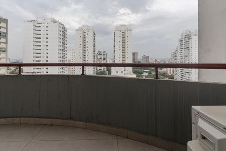 Apartamento à venda com 160m², 4 quartos e 2 vagasVaranda da Suíte 1