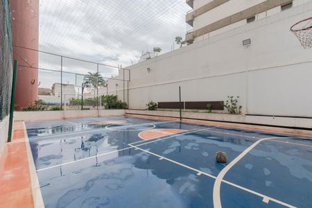 Apartamento à venda com 160m², 4 quartos e 2 vagasPiscina