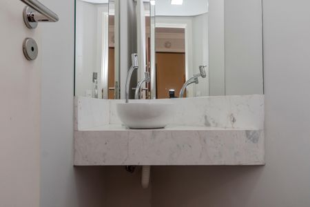 Apartamento à venda com 160m², 4 quartos e 2 vagasLavabo