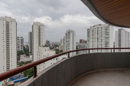 Apartamento à venda com 160m², 4 quartos e 2 vagasVaranda