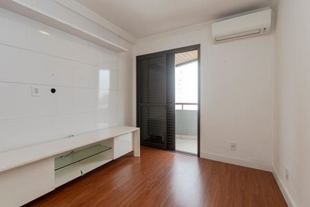 Apartamento à venda com 160m², 4 quartos e 2 vagasQuarto 2