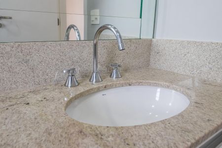 Apartamento à venda com 66m², 2 quartos e 1 vagaBanheiro da Suíte