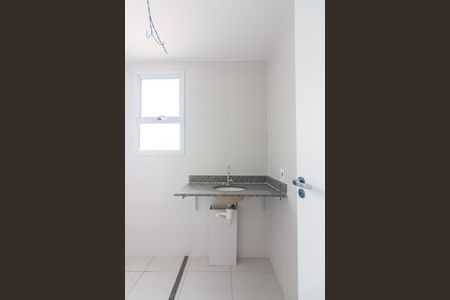 Apartamento à venda com 65m², 2 quartos e 2 vagasBanheiro 1