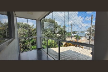 Casa para alugar com 120m², 3 quartos e 2 vagasvaranda