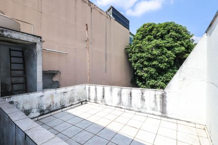 Casa à venda com 75m², 2 quartos e sem vagaQuintal