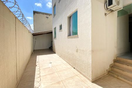 Apartamento para alugar com 97m², 2 quartos e 1 vagaVaranda