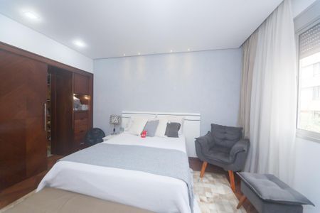 Apartamento à venda com 168m², 4 quartos e 1 vagasuite 