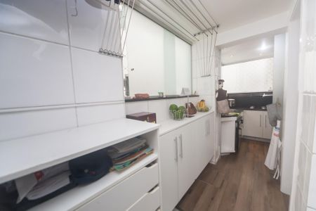 Apartamento à venda com 168m², 4 quartos e 1 vagaÁrea de Serviço