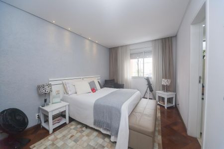 Apartamento à venda com 168m², 4 quartos e 1 vagasuite 