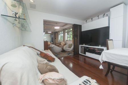 Apartamento à venda com 168m², 4 quartos e 1 vagaSala de TV