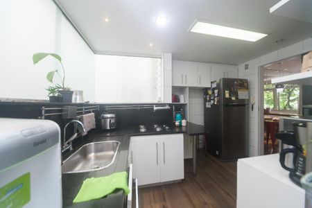 Apartamento à venda com 168m², 4 quartos e 1 vagaCozinha