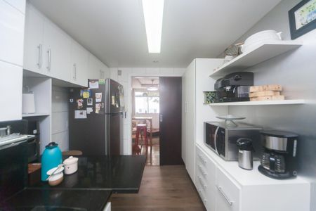 Apartamento à venda com 168m², 4 quartos e 1 vagaCozinha