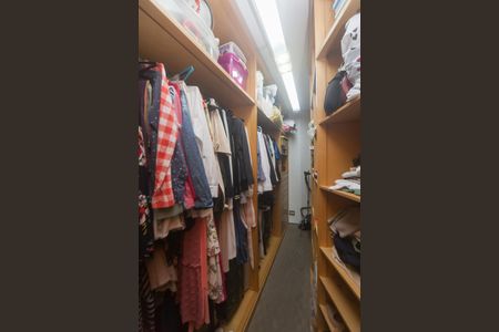 Apartamento à venda com 168m², 4 quartos e 1 vagaCloset da suíte