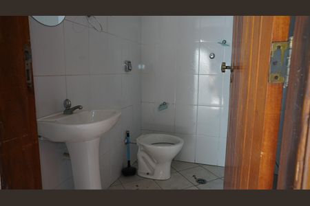 Casa à venda com 350m², 3 quartos e 3 vagasBanheiro 2