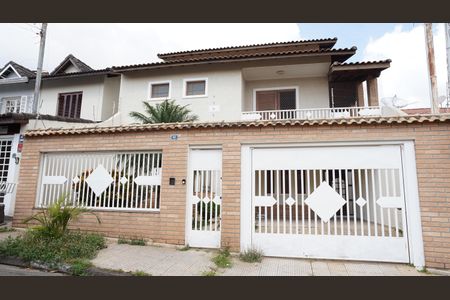 Casa à venda com 350m², 3 quartos e 3 vagasFachada