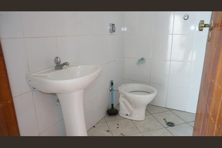 Casa à venda com 350m², 3 quartos e 3 vagasBanheiro 2