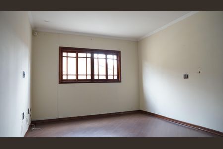 Casa à venda com 350m², 3 quartos e 3 vagasSala de TV