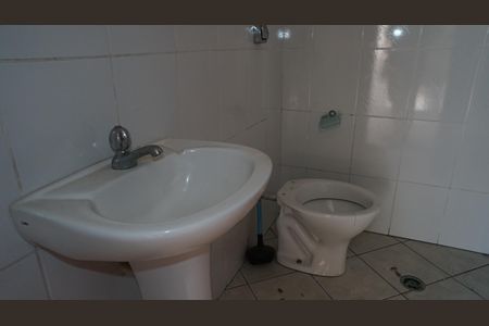 Casa à venda com 350m², 3 quartos e 3 vagasBanheiro 2