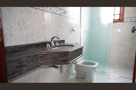 Casa à venda com 350m², 3 quartos e 3 vagasBanheiro 3