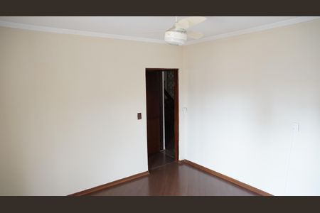 Casa à venda com 350m², 3 quartos e 3 vagasQuarto 2