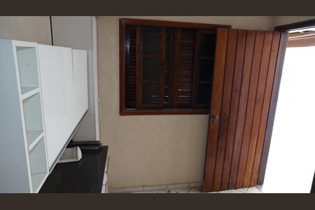 Casa à venda com 350m², 3 quartos e 3 vagasQuarto empregada