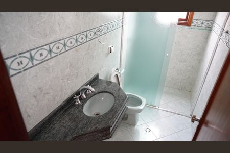 Casa à venda com 350m², 3 quartos e 3 vagasBanheiro 3