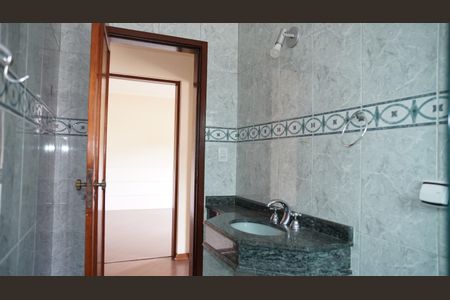 Casa à venda com 350m², 3 quartos e 3 vagasBanheiro 3