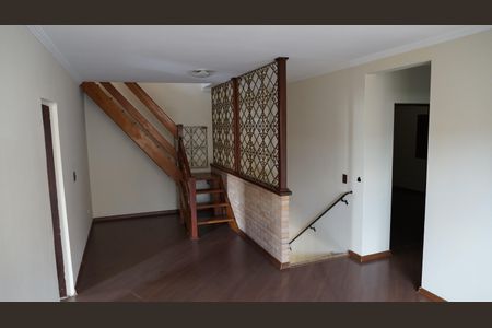 Casa à venda com 350m², 3 quartos e 3 vagasSala de TV