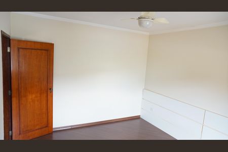 Casa à venda com 350m², 3 quartos e 3 vagasQuarto 3