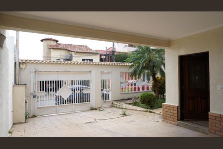 Casa à venda com 350m², 3 quartos e 3 vagasGaragem
