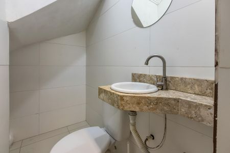Casa de condomínio para alugar com 150m², 2 quartos e 1 vagaLavabo