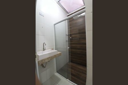 Casa de condomínio para alugar com 150m², 2 quartos e 1 vagaBanheiro 