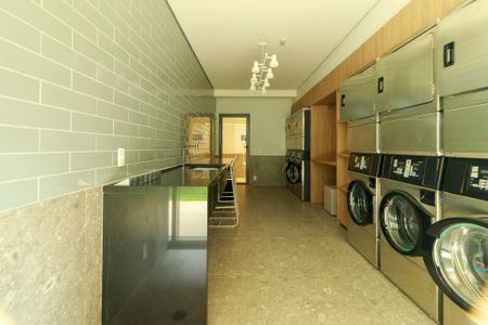 Apartamento à venda com 47m², 2 quartos e 2 vagas Apartamento à venda com 47m², 2 quartos e 2 vagasLavanderia