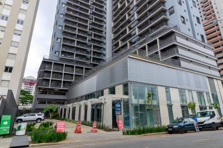 Apartamento à venda com 47m², 2 quartos e 2 vagas Apartamento à venda com 47m², 2 quartos e 2 vagasFachada