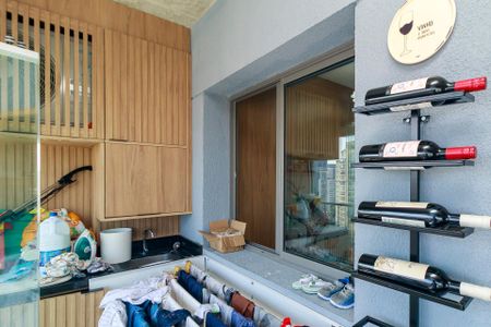 Apartamento à venda com 47m², 2 quartos e 2 vagas Apartamento à venda com 47m², 2 quartos e 2 vagasSala - Varanda