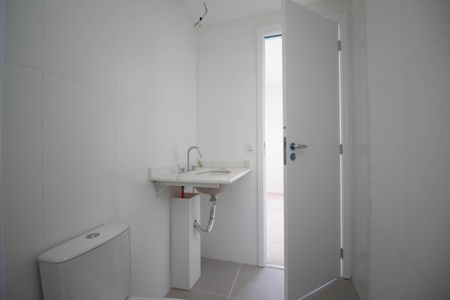 Apartamento à venda com 67m², 2 quartos e 1 vagaBanheiro da Suíte