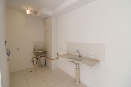 Cozinha de apartamento para alugar com 2 quartos, 45m² em Jardim Gilda Maria, São Paulo