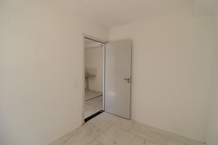 Quarto 2 de apartamento para alugar com 2 quartos, 45m² em Jardim Gilda Maria, São Paulo