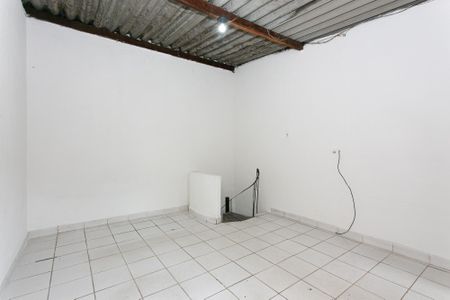 Suíte de casa para alugar com 1 quarto, 25m² em Guaiauna, São Paulo