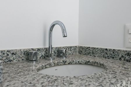 Apartamento à venda com 59m², 2 quartos e 2 vagasBanheiro da Suíte