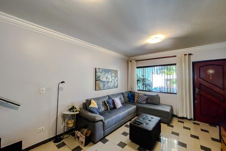 Casa à venda com 100m², 3 quartos e 2 vagasSala