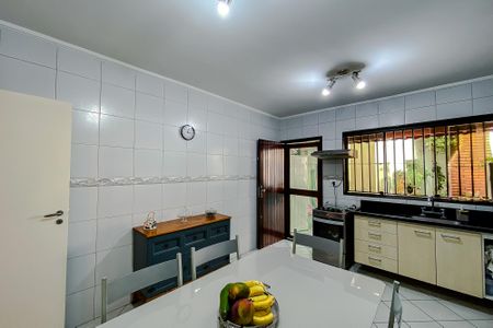 Casa à venda com 100m², 3 quartos e 2 vagasCozinha