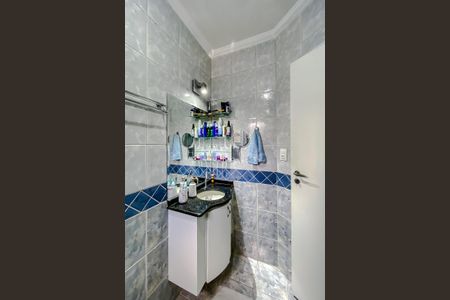 Casa à venda com 100m², 3 quartos e 2 vagasBanheiro da Suíte