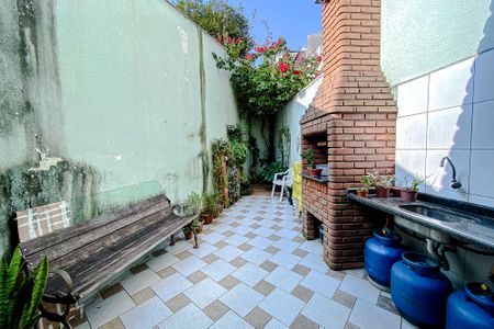 Casa à venda com 100m², 3 quartos e 2 vagasÁrea externa