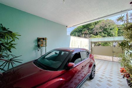 Casa à venda com 100m², 3 quartos e 2 vagasGaragem