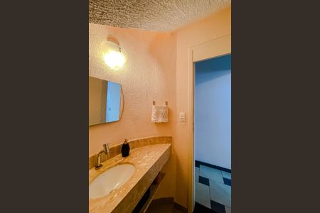 Casa à venda com 100m², 3 quartos e 2 vagasLavabo