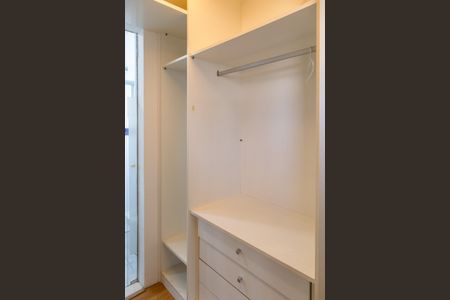 Casa de condomínio à venda com 113m², 3 quartos e 2 vagasQuarto 3 suíte - closet