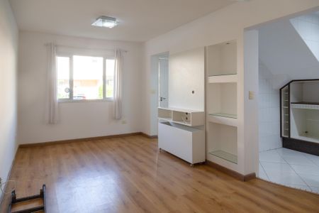 Sala de casa de condomínio à venda com 3 quartos, 113m² em Vila Sao Joao, Guarulhos