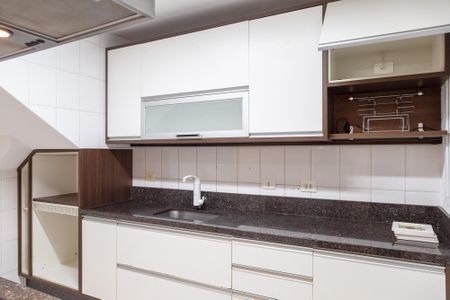 Casa de condomínio à venda com 113m², 3 quartos e 2 vagasCozinha